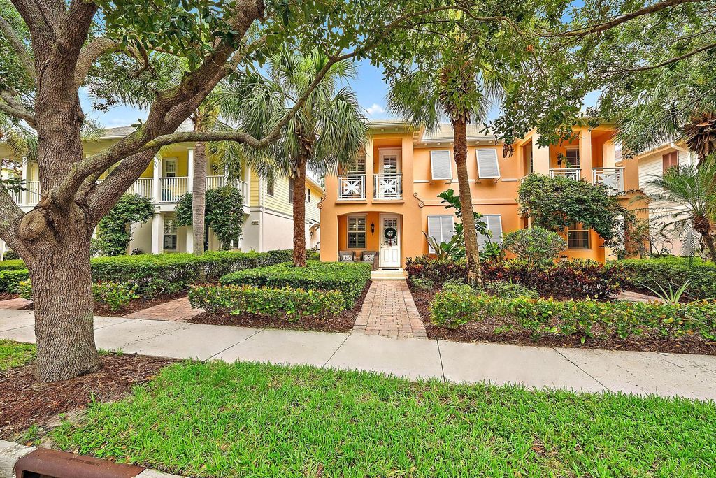 Photo of 149 Caravelle Drive, Jupiter, FL 33458 (MLS # R11096624)