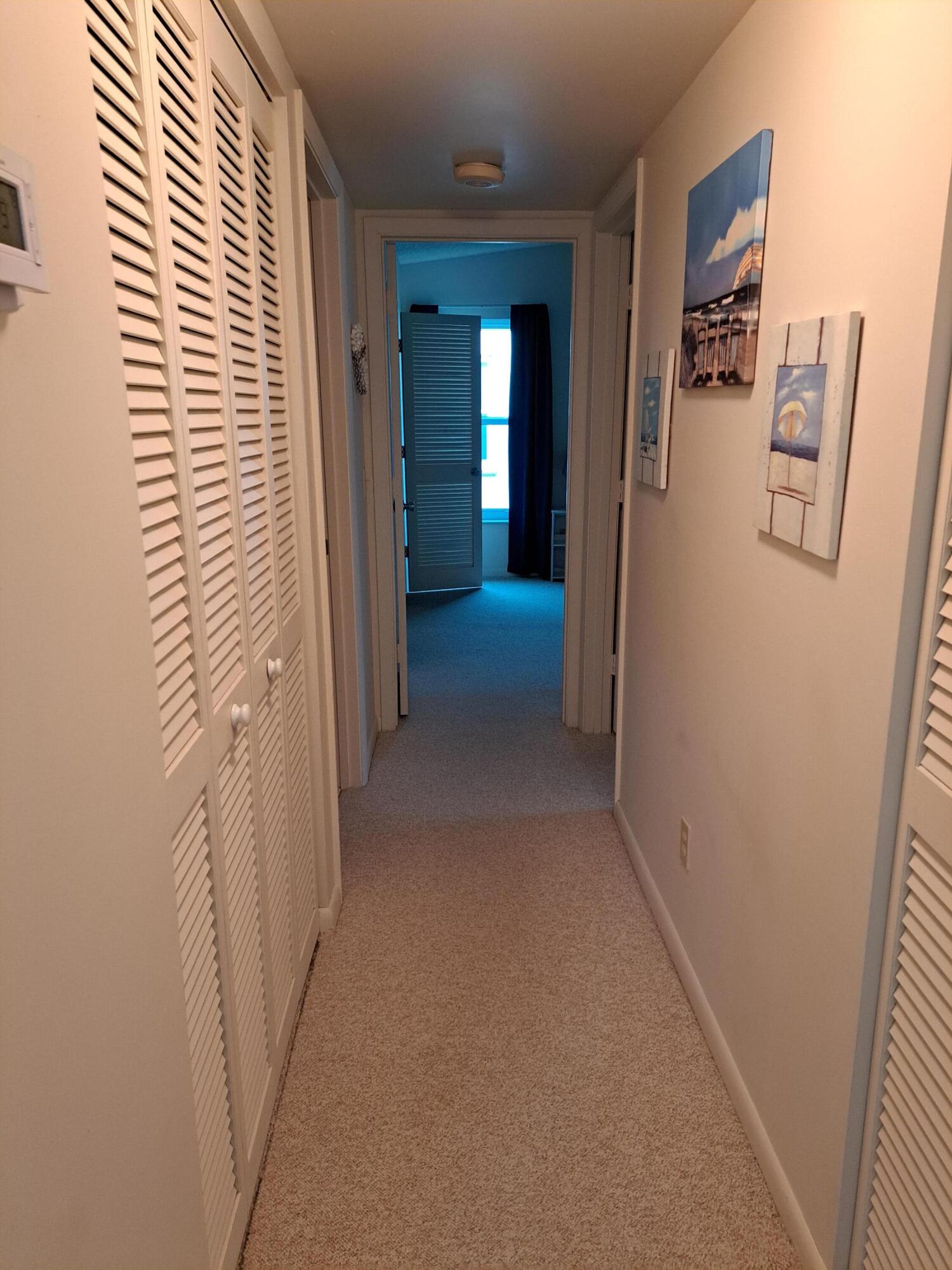 TWIN LAKES SOUTH & TOWN VILLAS CONDO - Residential Lease