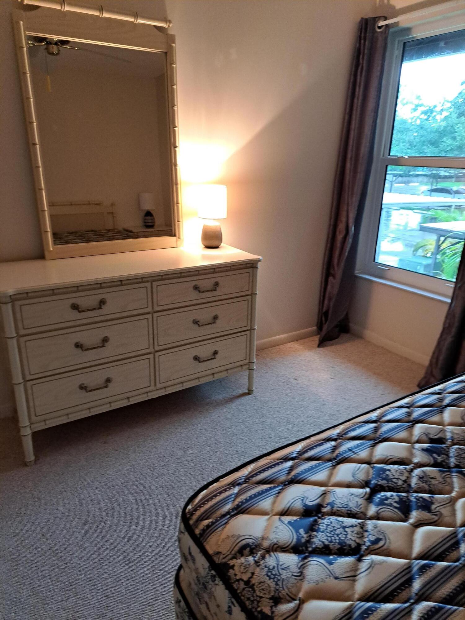 TWIN LAKES SOUTH & TOWN VILLAS CONDO - Residential Lease