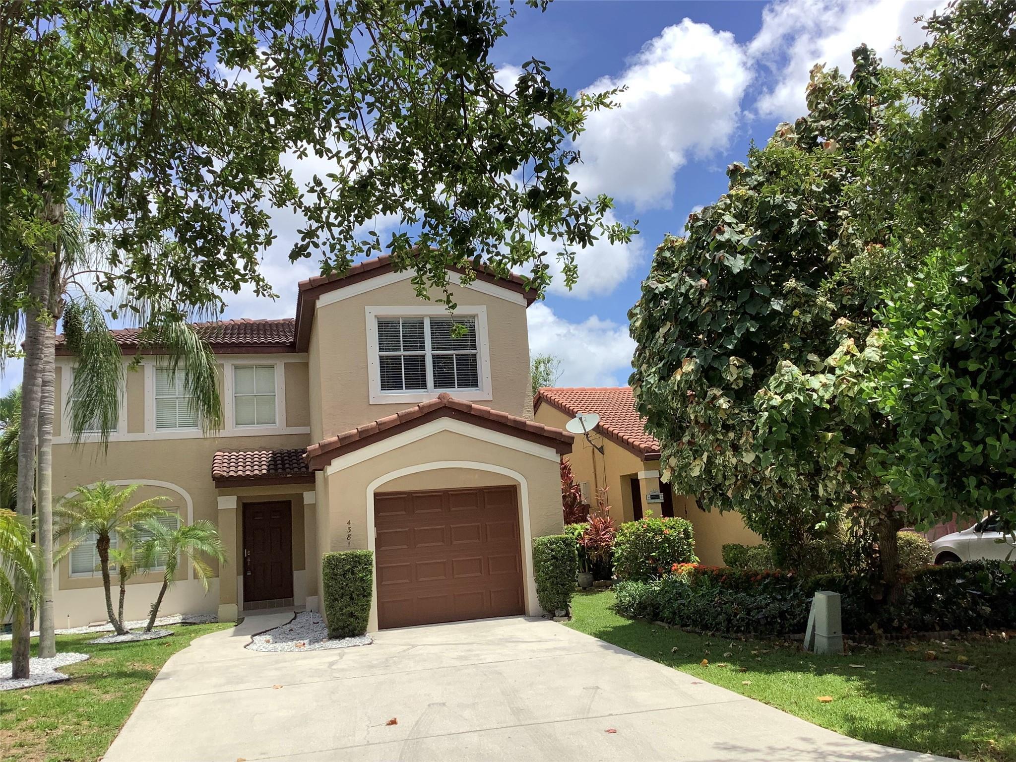Stunning updated pool home located in one of the Deerfield's most desirable areas. Gated community fenced yard at walking distance to Quiet Waters Park. This home has been completely updated. Chef's dream kitchen with large center island. It has an open floor plan with lots of windows and sliding doors leading to a very private pool area. No carpet and all bedrooms are upstairs. Large shower and walk in closet in main bedroom, bright with lots of natural light. No commercial vehicles, no more than 3 cars, no smoking. Very private driveway. Tenant is responsible for the maintenance of the pool and lawn. Looking for well qualified tenants with excellent history and income. Tenant's insurance required. Pet allowed at owner's discretion on a case-by-case basis. No smokers.