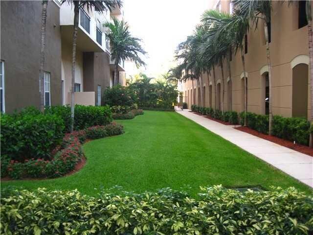 MONTECITO PALM BEACH COND - Residential Lease