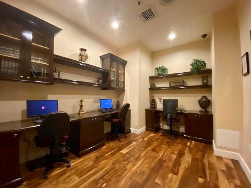 MONTECITO PALM BEACH COND - Residential Lease