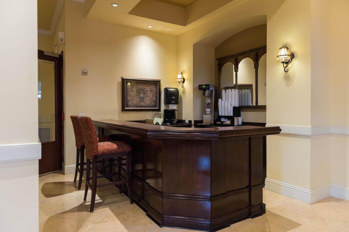 MONTECITO PALM BEACH COND - Residential Lease