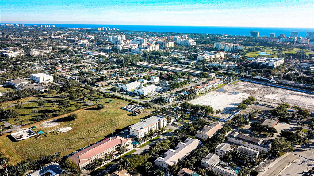 CAMINO DEL QUINTA - Residential