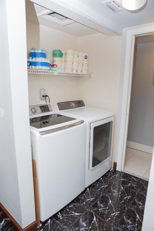 CHERRY LANE TWNHS - Residential