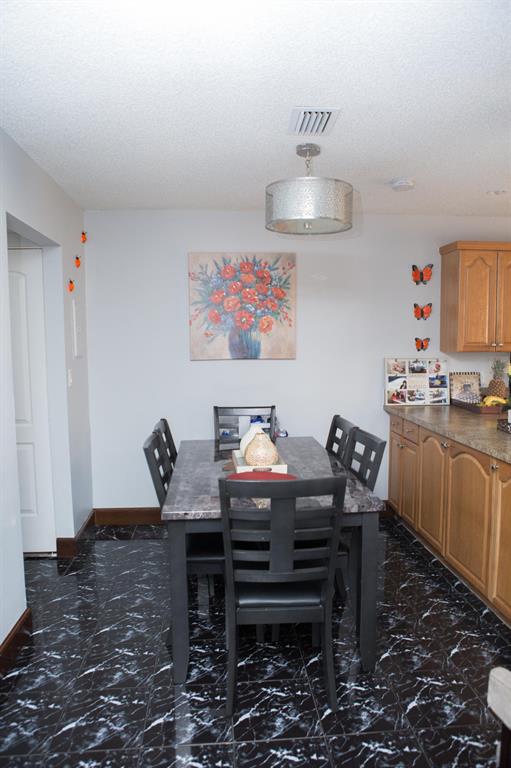 CHERRY LANE TWNHS - Residential