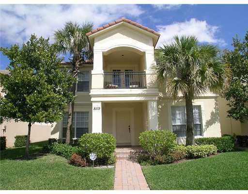 4 bedroom, 2.5 bath home for annual rental in Montecito of Palm Beach Gardens. Offering neutral decor, lots of windows and tile flooring. Open kitchen with dining area features granite counters and wood cabinetry, living area with patio access, spacious carpeted bedrooms and large master suite with private bath including dual vanities, soaking tub and shower. Montecito offers an ideal Palm Beach Gardens location, community pool and clubhouse.