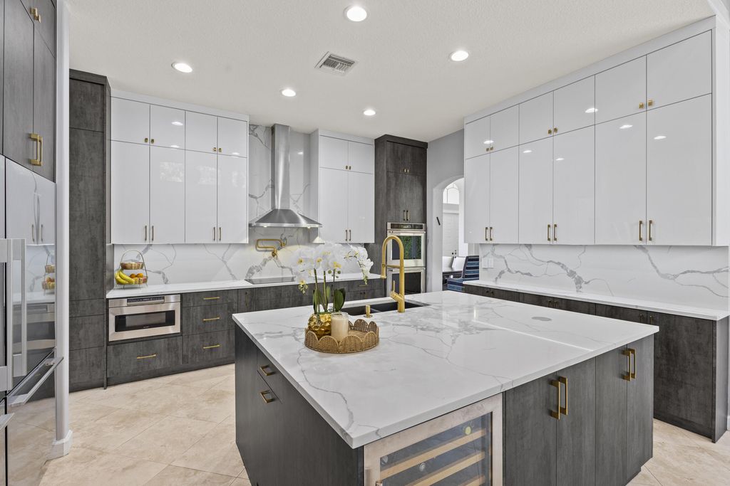 Photo of 9617 Parkview Avenue, Boca Raton, FL 33428 (MLS # R11122883)