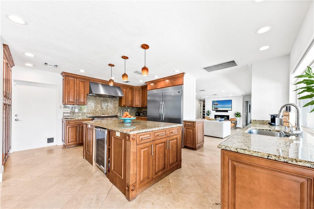 Santa Barbara Shores 33-2 - Residential