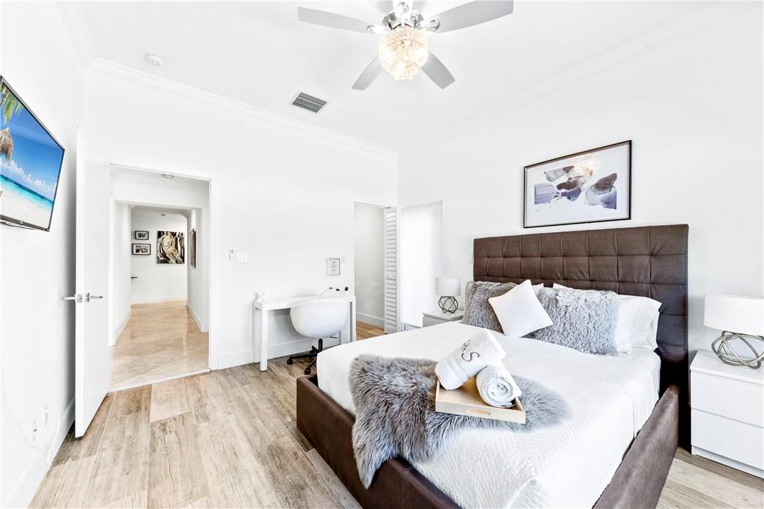 Santa Barbara Shores 33-2 - Residential