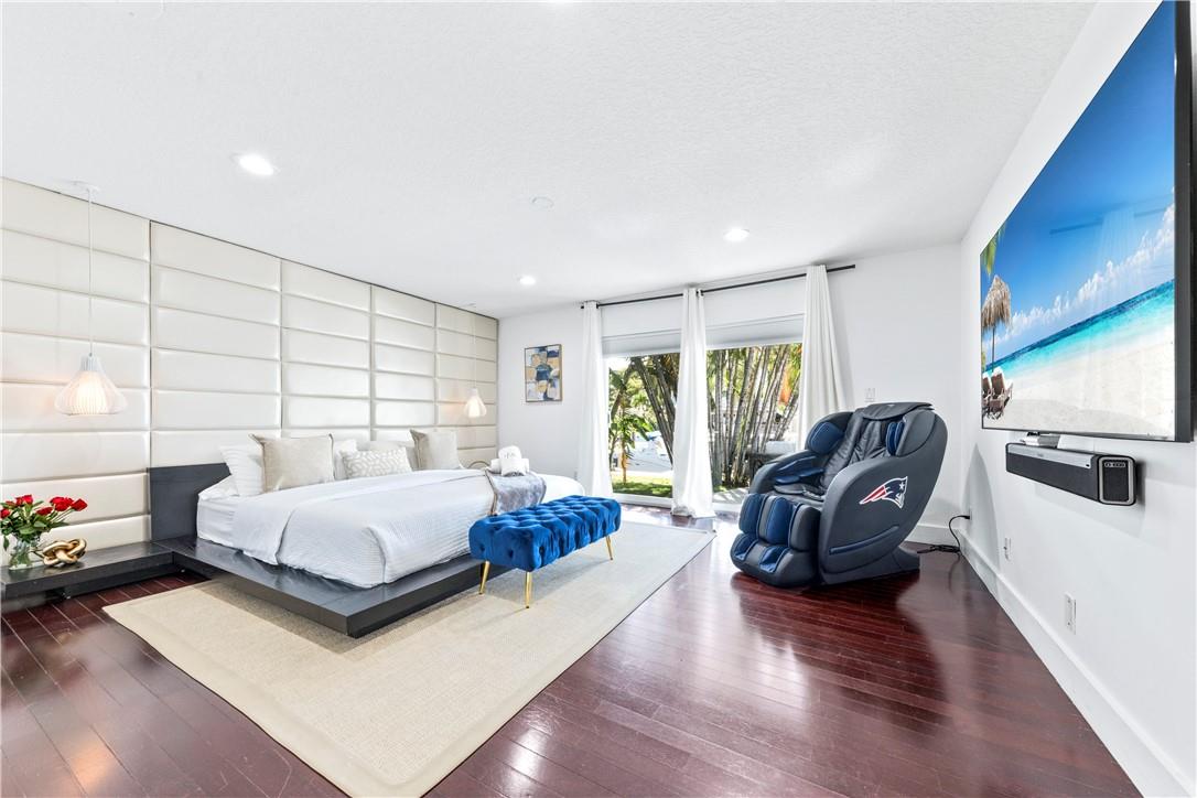 Santa Barbara Shores 33-2 - Residential