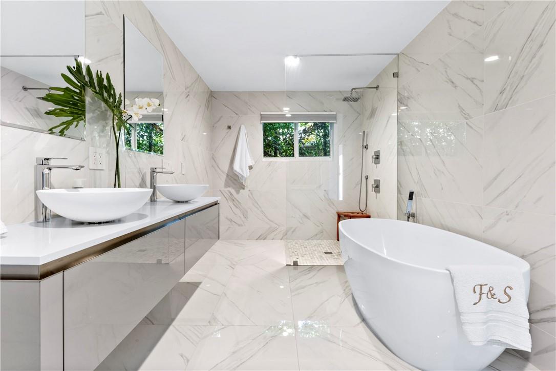 Santa Barbara Shores 33-2 - Residential