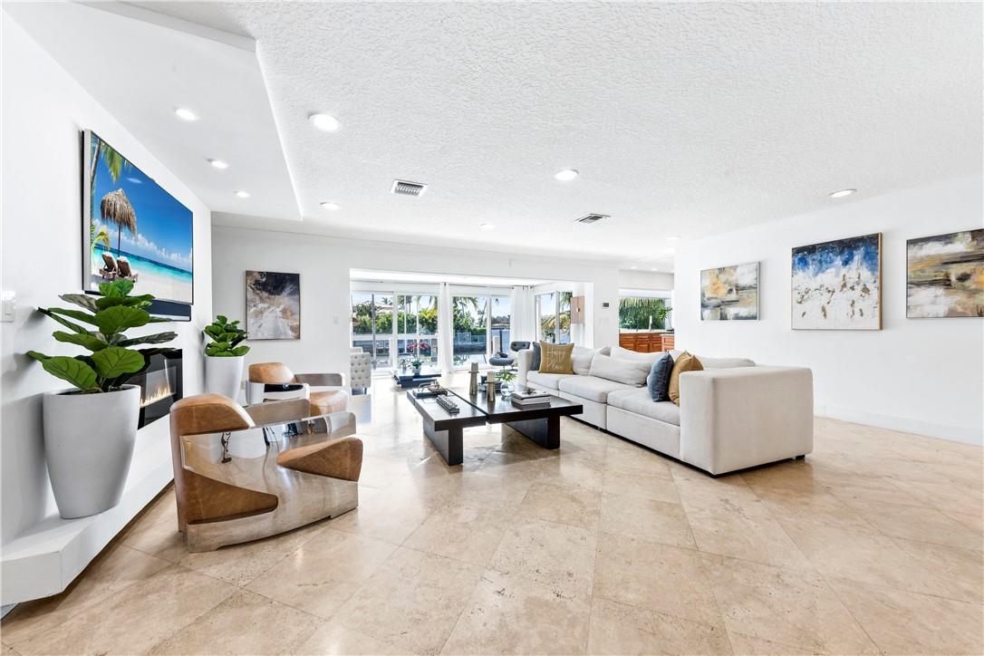 Santa Barbara Shores 33-2 - Residential