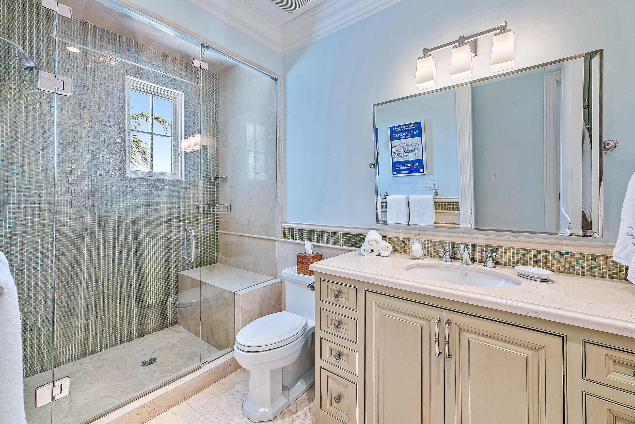 EL ENCANTO - Residential