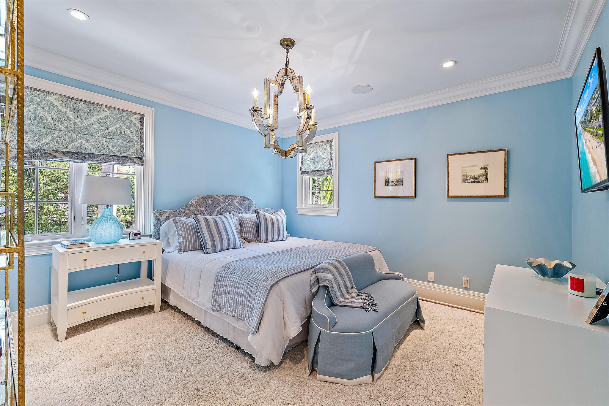 EL ENCANTO - Residential