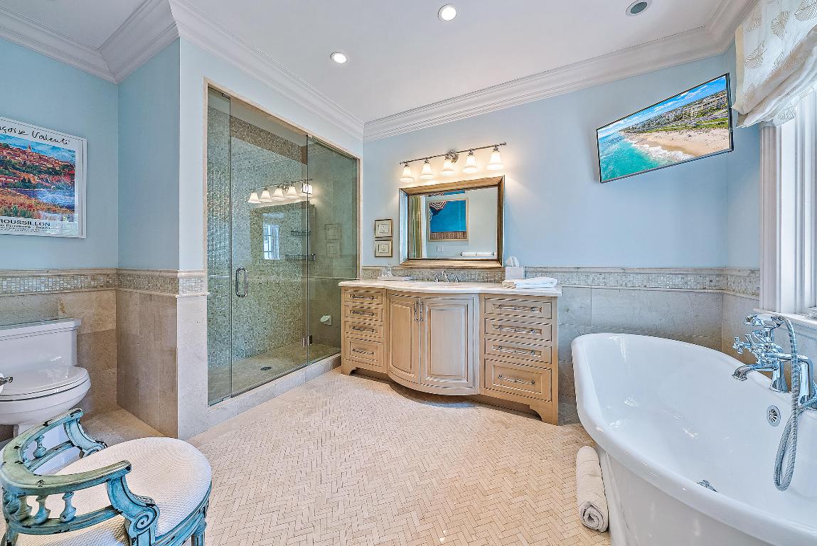 EL ENCANTO - Residential