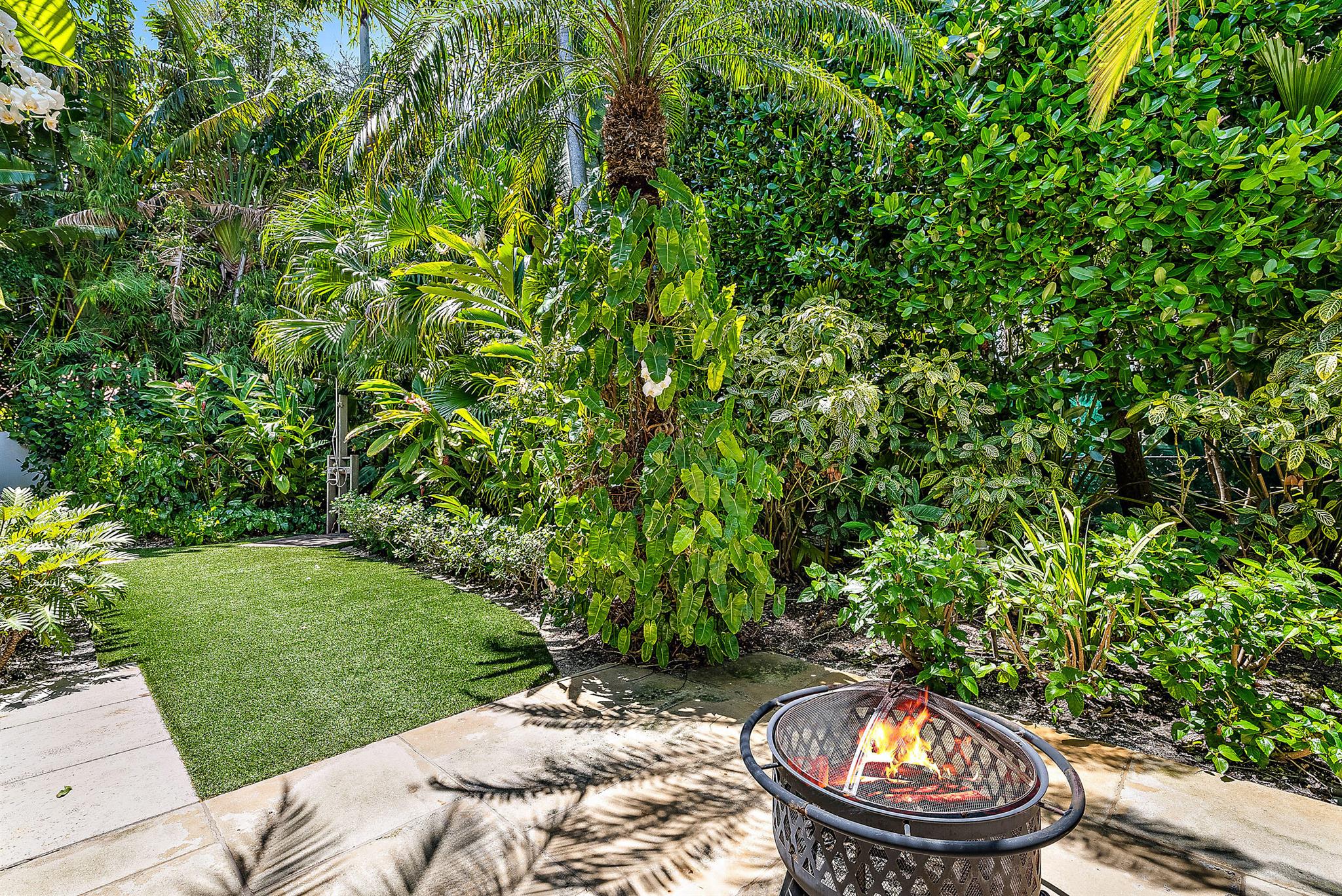 EL ENCANTO - Residential