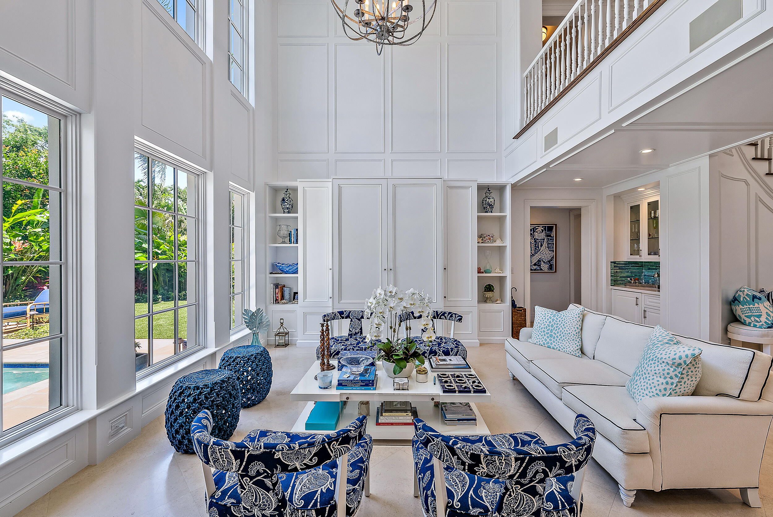 EL ENCANTO - Residential