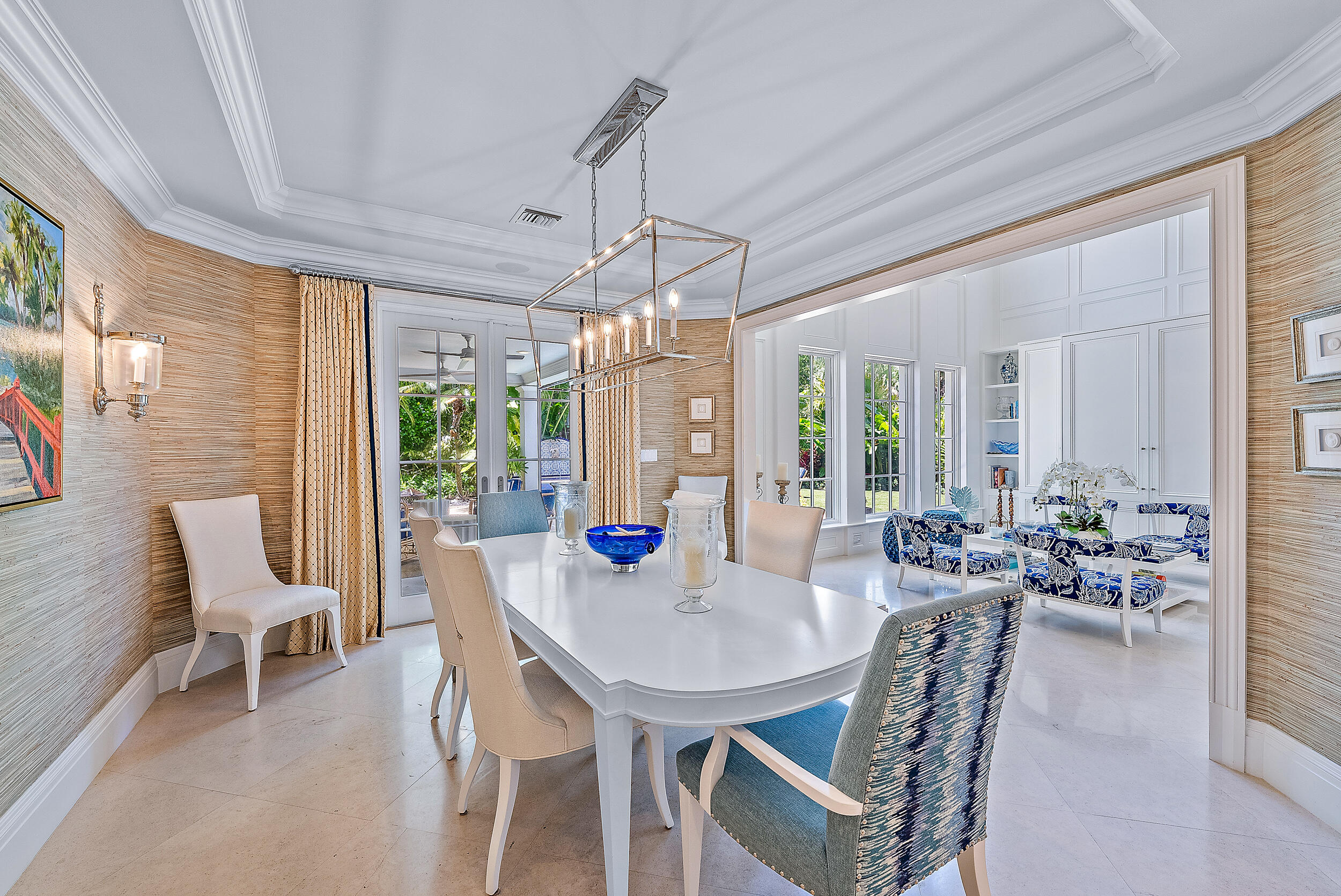 EL ENCANTO - Residential