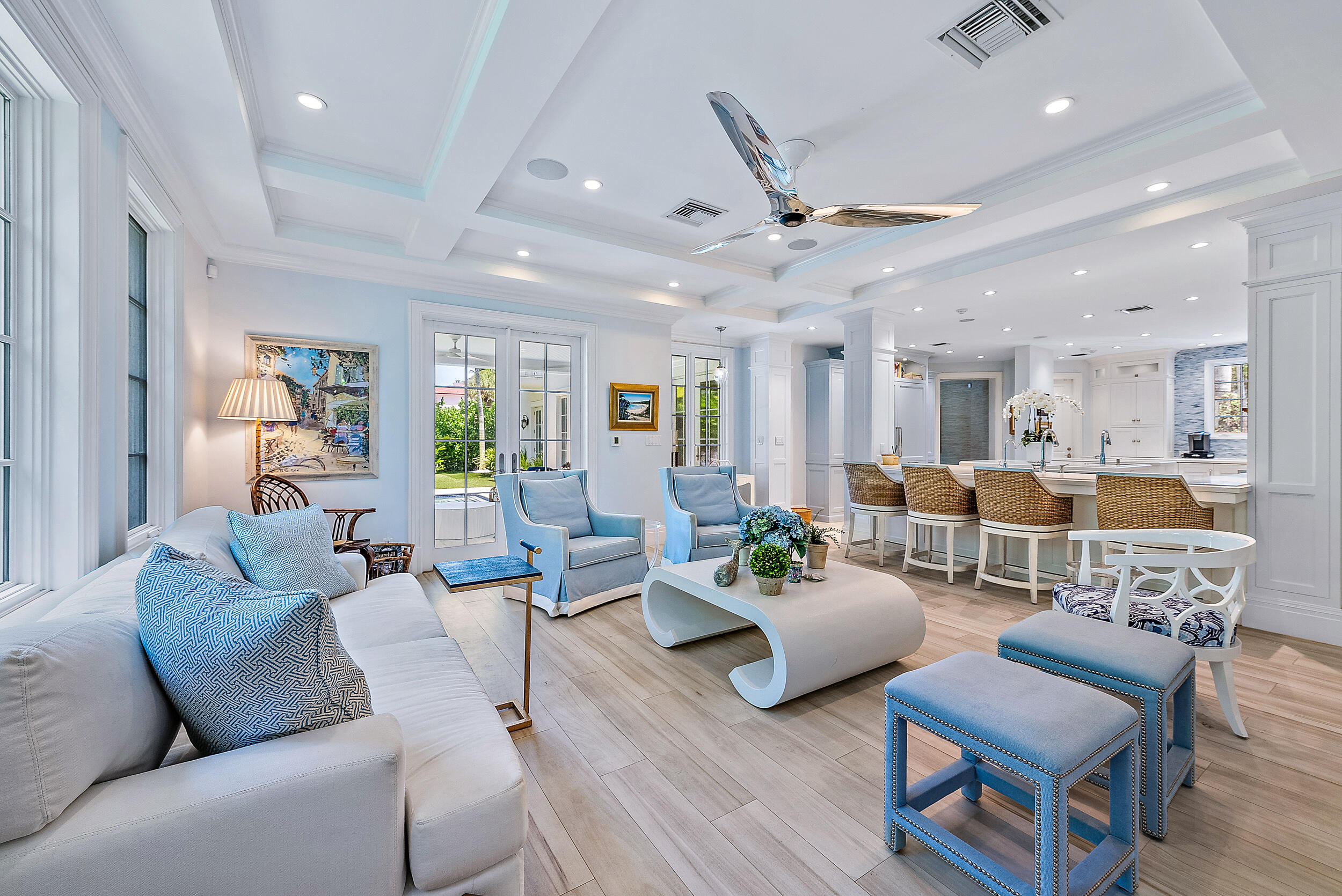 EL ENCANTO - Residential