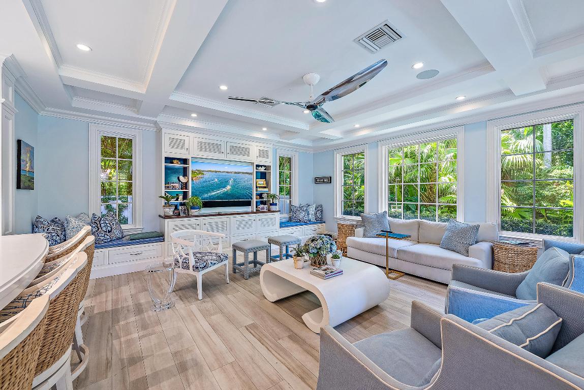 EL ENCANTO - Residential