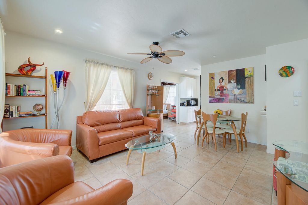 Photo of 1136 NE 17th Way, Fort Lauderdale, FL 33304 (MLS # B26026814)