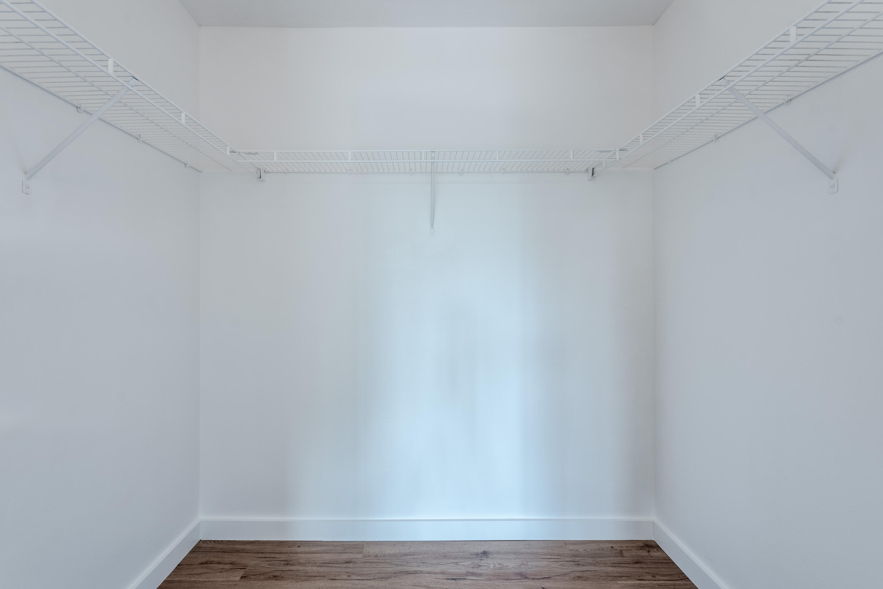 EMERALD ISLE AT LAGUNA LAKES CONDO - Residential Lease