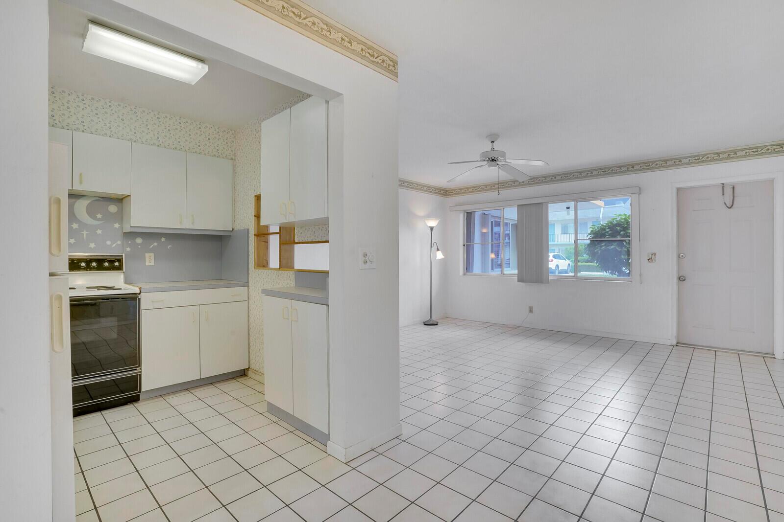 MURRY HILLS APT BLDG CONDO - Residential