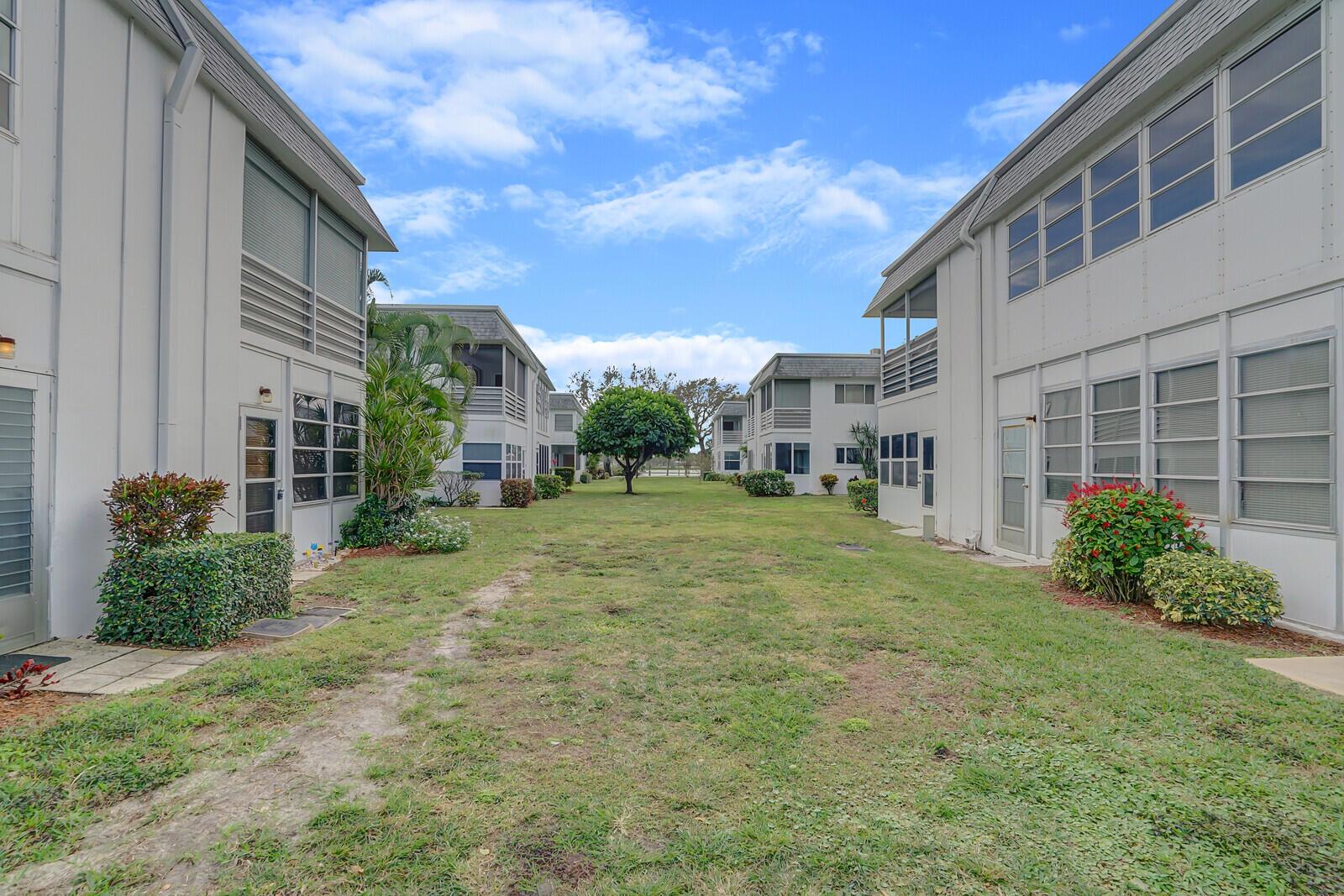 MURRY HILLS APT BLDG CONDO - Residential