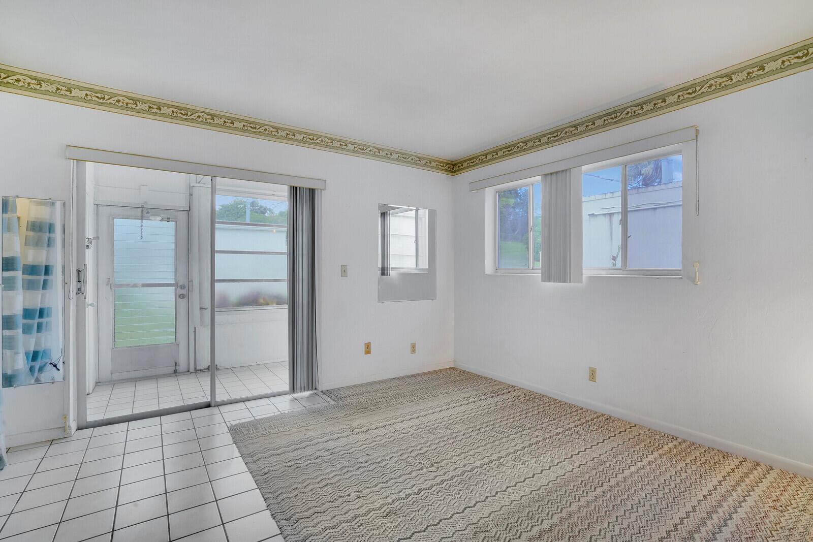 MURRY HILLS APT BLDG CONDO - Residential