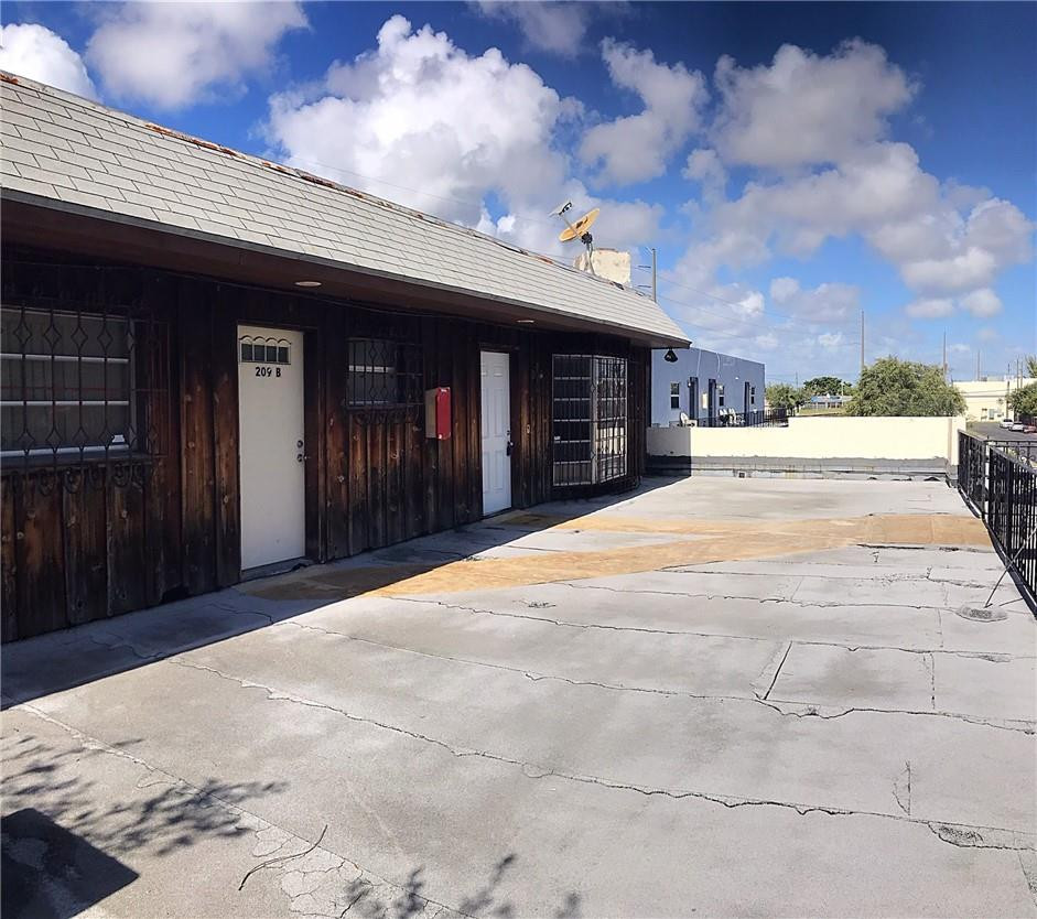 TOWN OF MODELO (DANIA) B-49 - Residential Lease