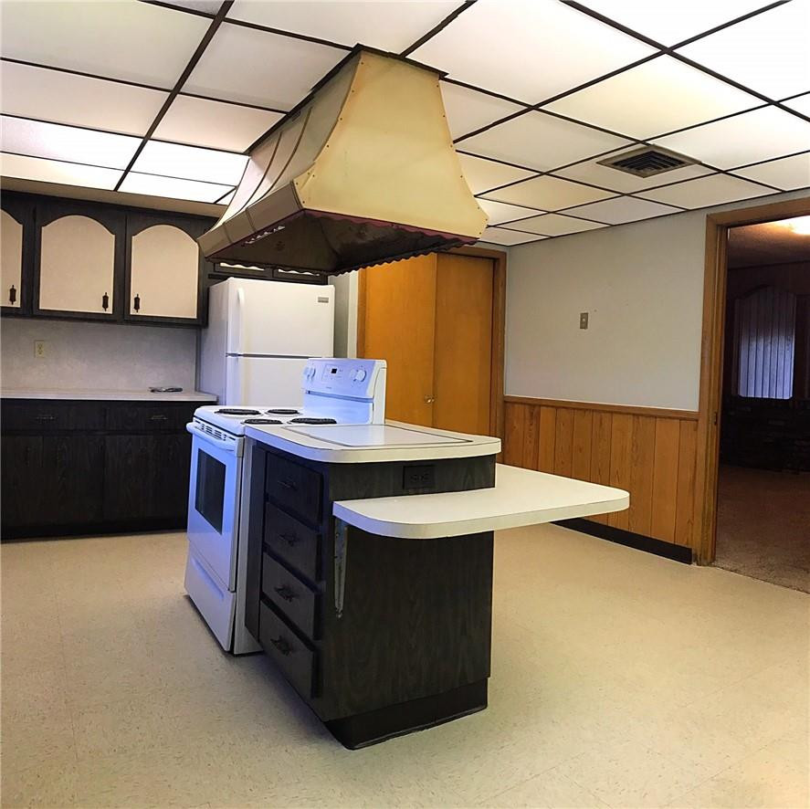 TOWN OF MODELO (DANIA) B-49 - Residential Lease