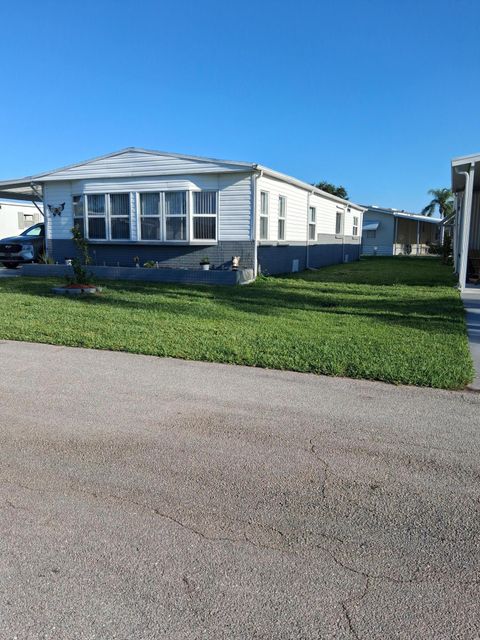 Property photo of 20 Flores Del Way, Fort Pierce, FL 34952