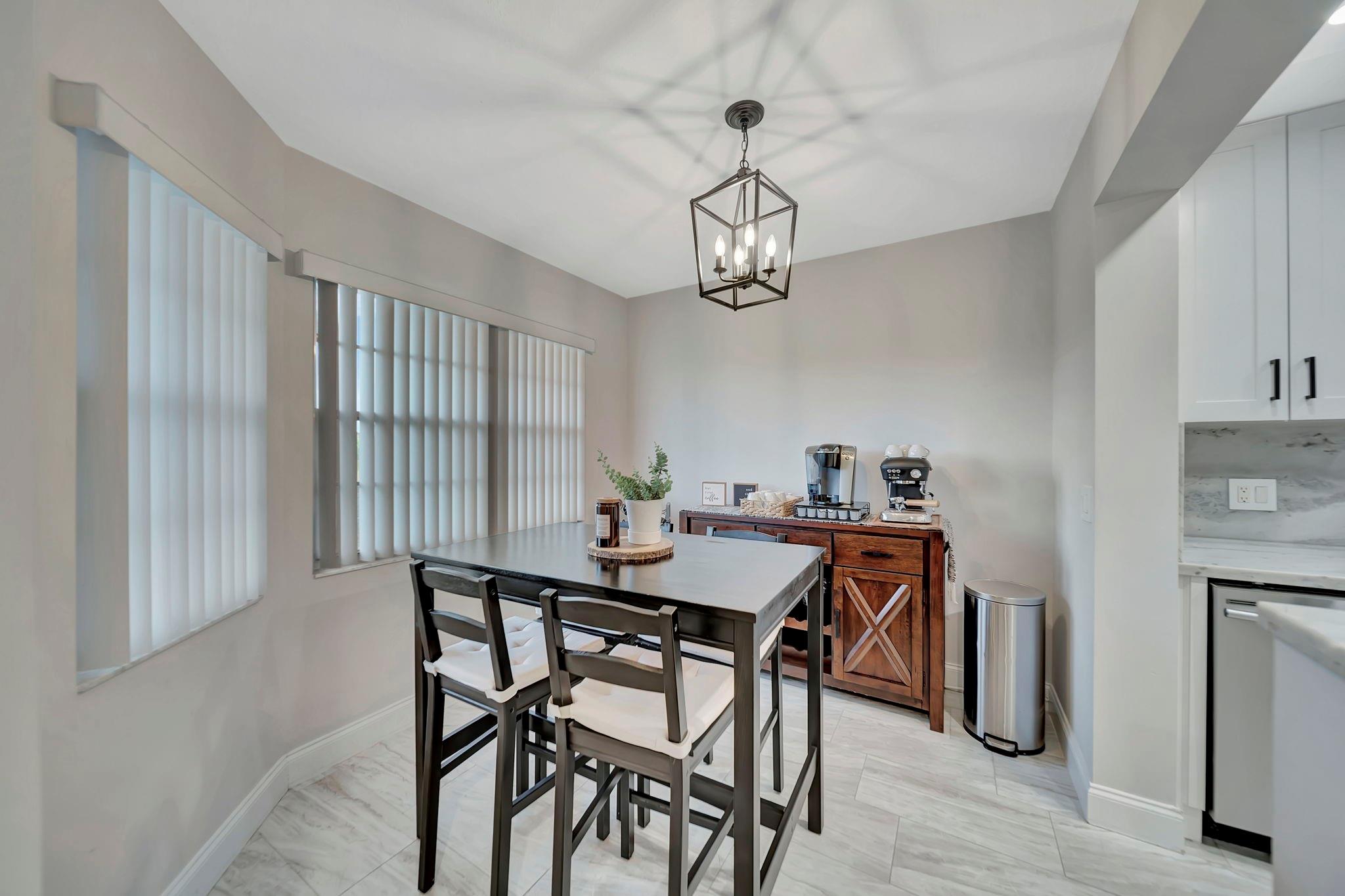 300 SW 130th Ter 305B