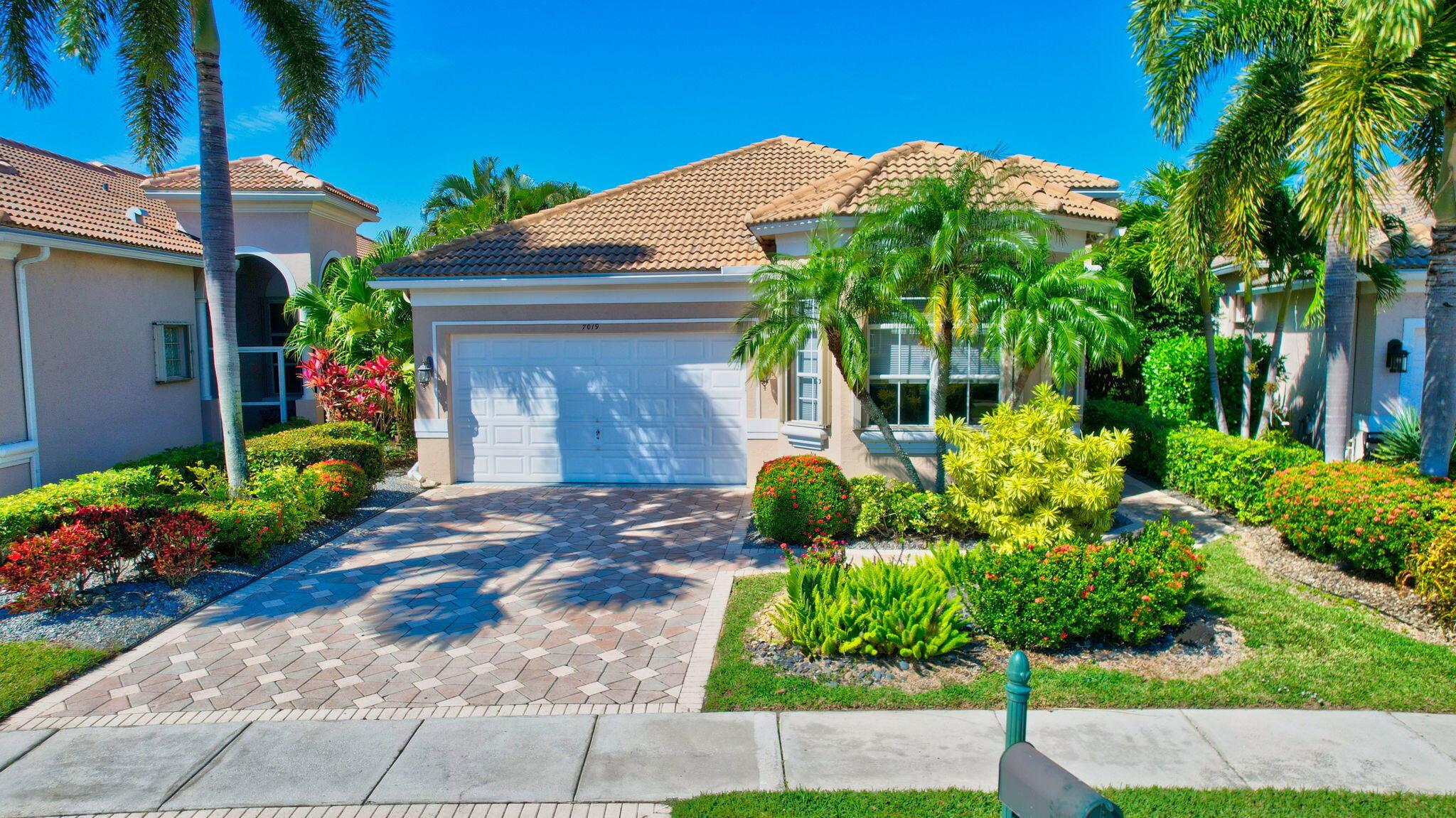 7019 Fairway Lakes Drive