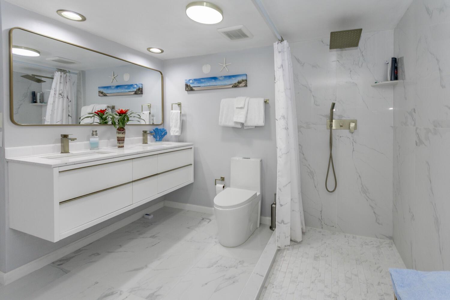 WATER GLADES CONDO - Residential Lease