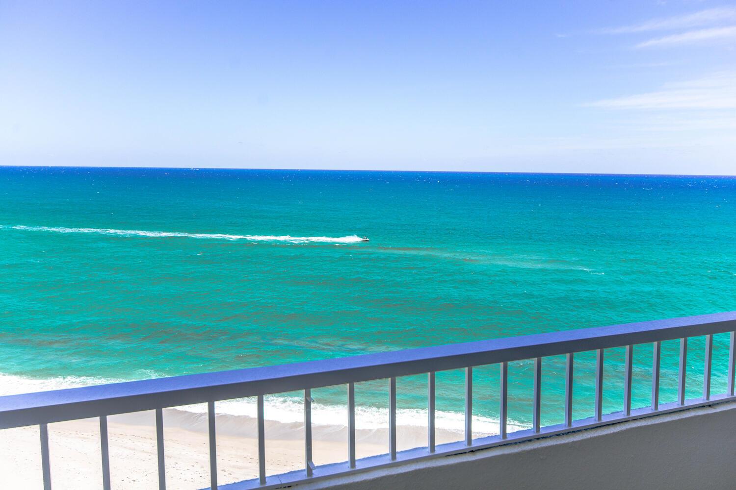 WATER GLADES CONDO - Residential Lease