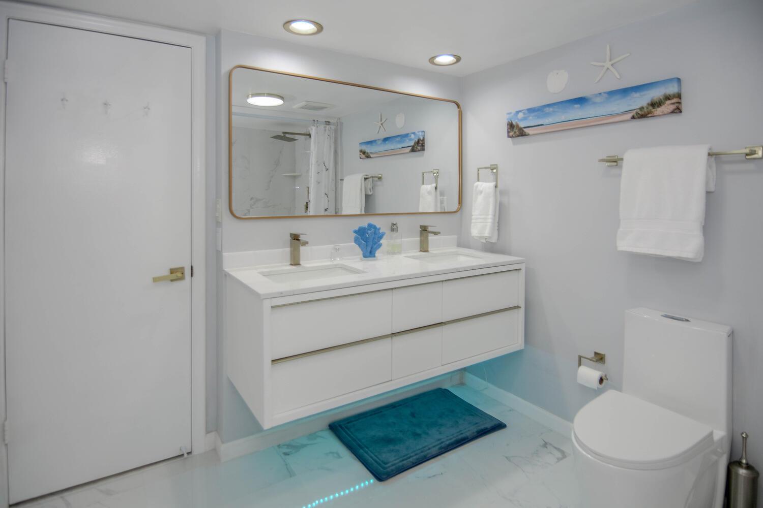 WATER GLADES CONDO - Residential Lease