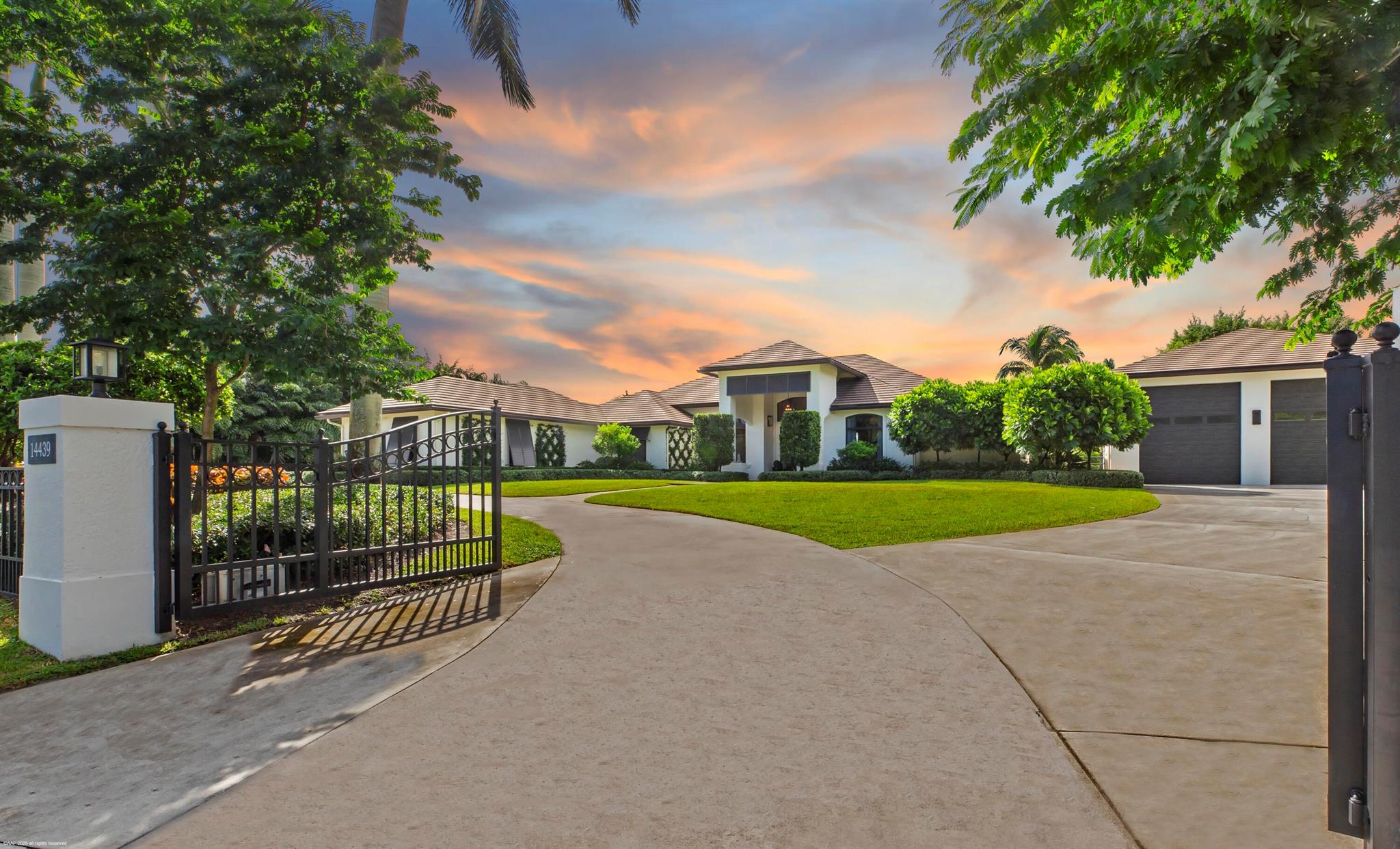 PADDOCK PARK 2 OF WELLING - Residential