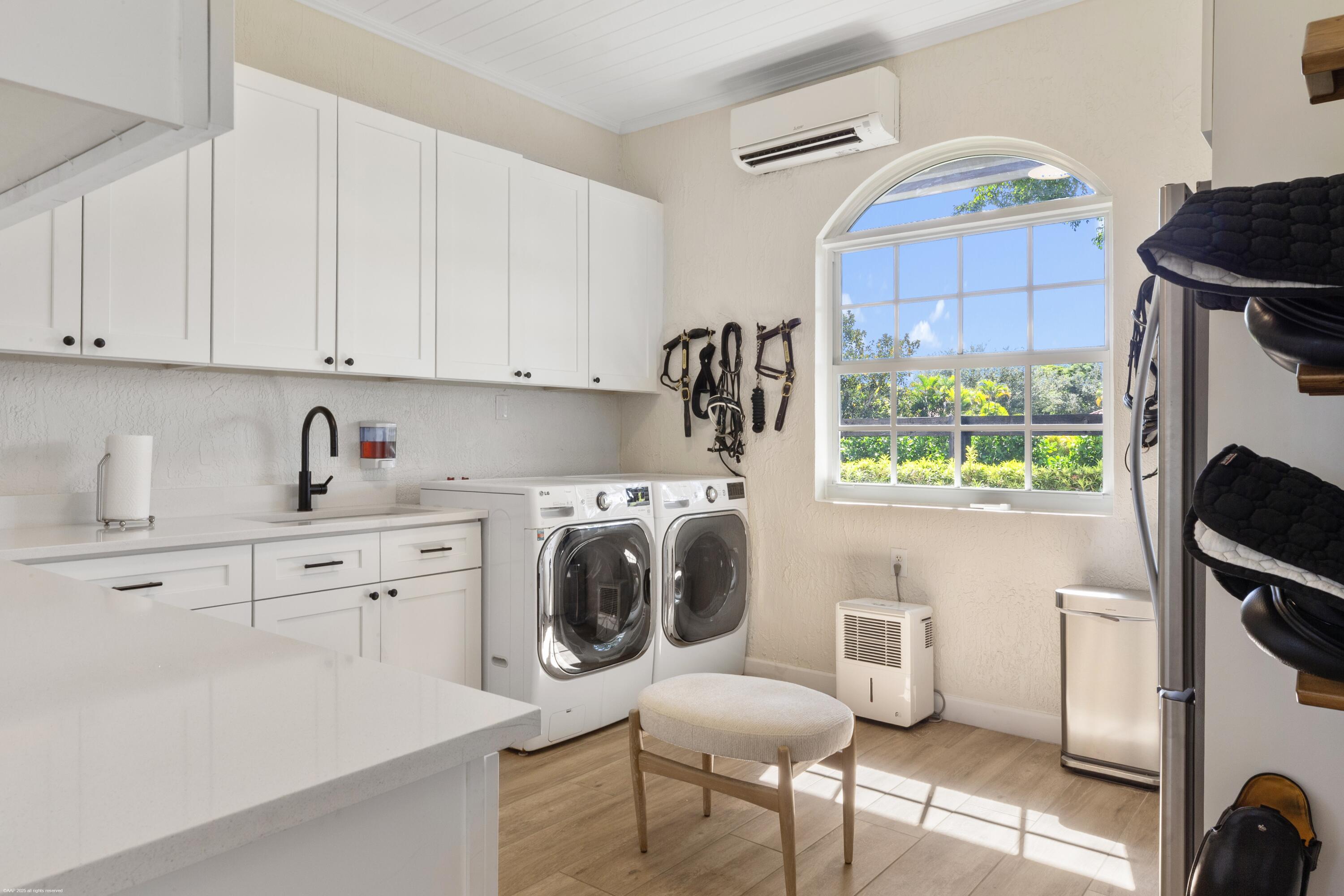 PADDOCK PARK 2 OF WELLINGTON - Residential