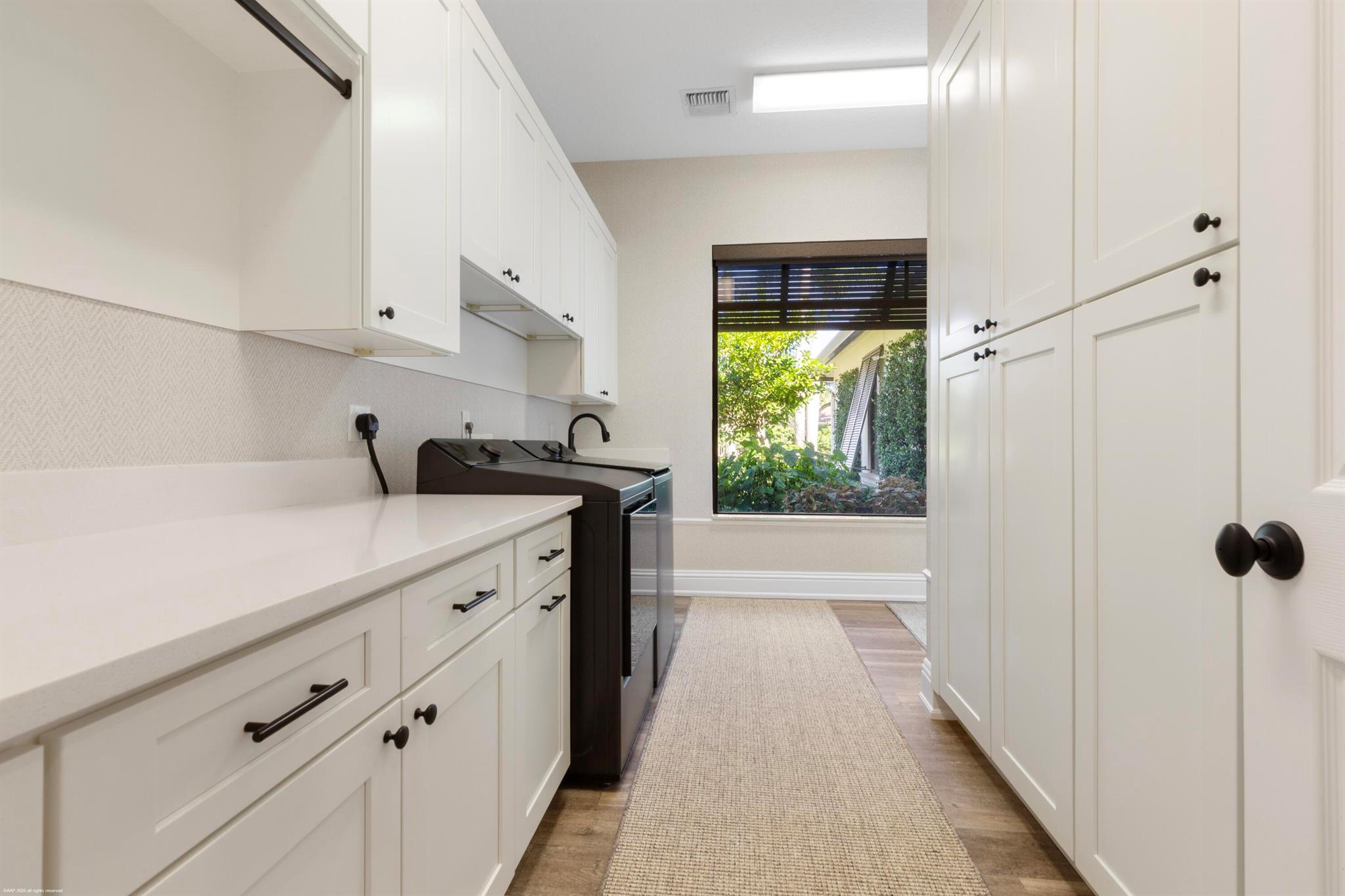 PADDOCK PARK 2 OF WELLING - Residential