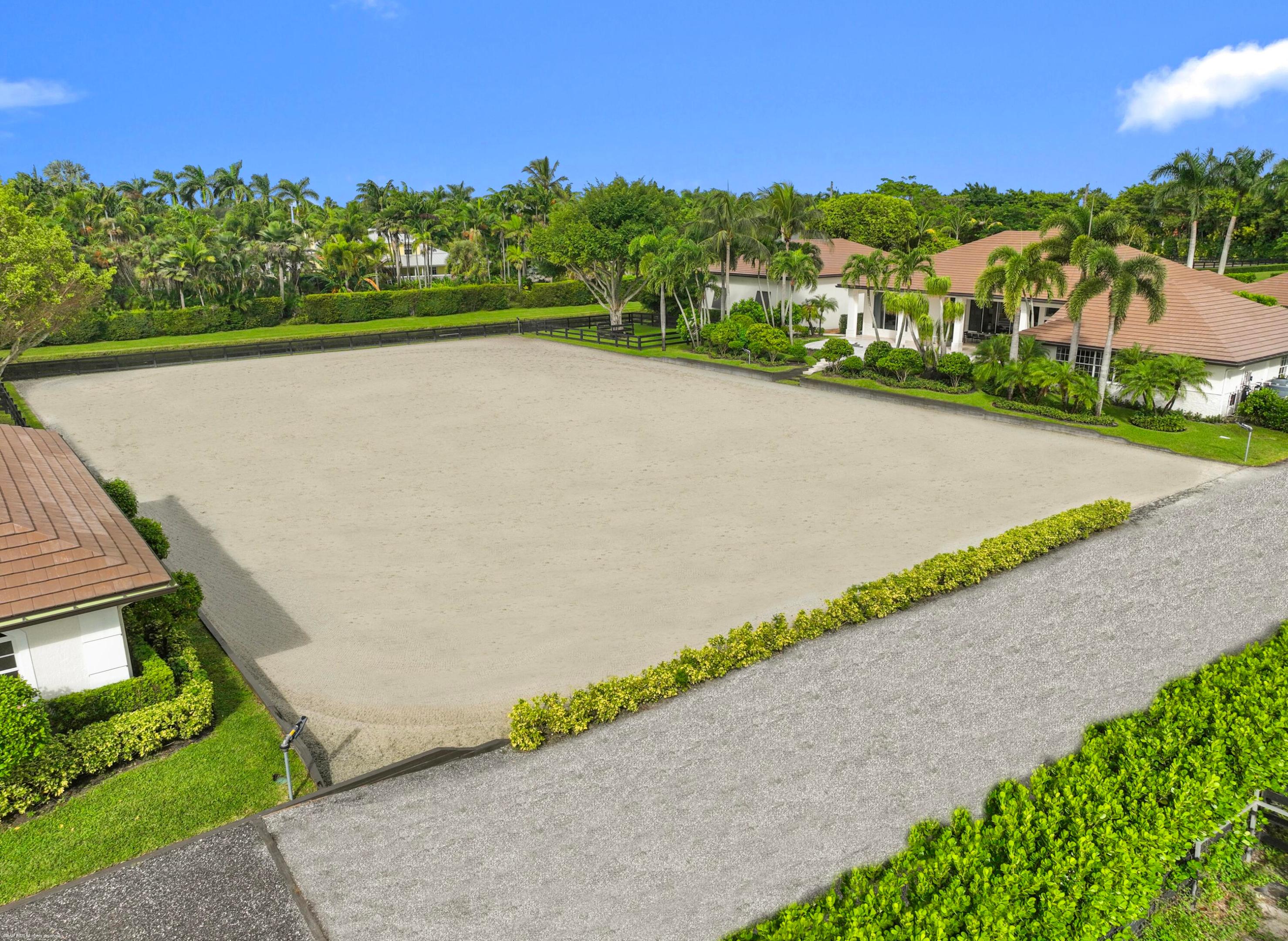 PADDOCK PARK 2 OF WELLINGTON - Residential