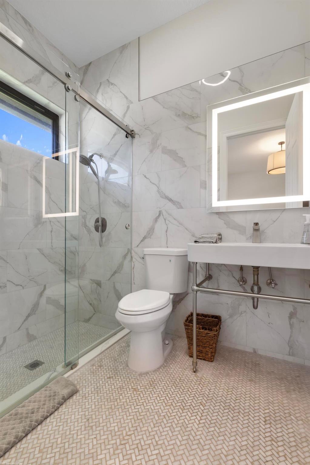 PADDOCK PARK 2 OF WELLING - Residential