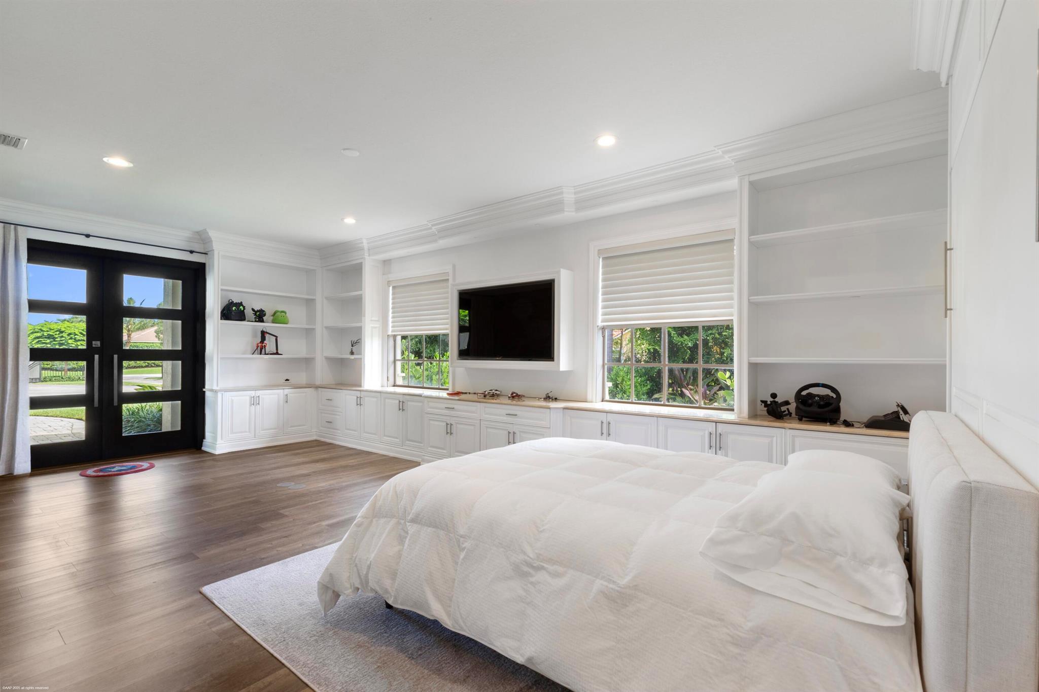 PADDOCK PARK 2 OF WELLING - Residential