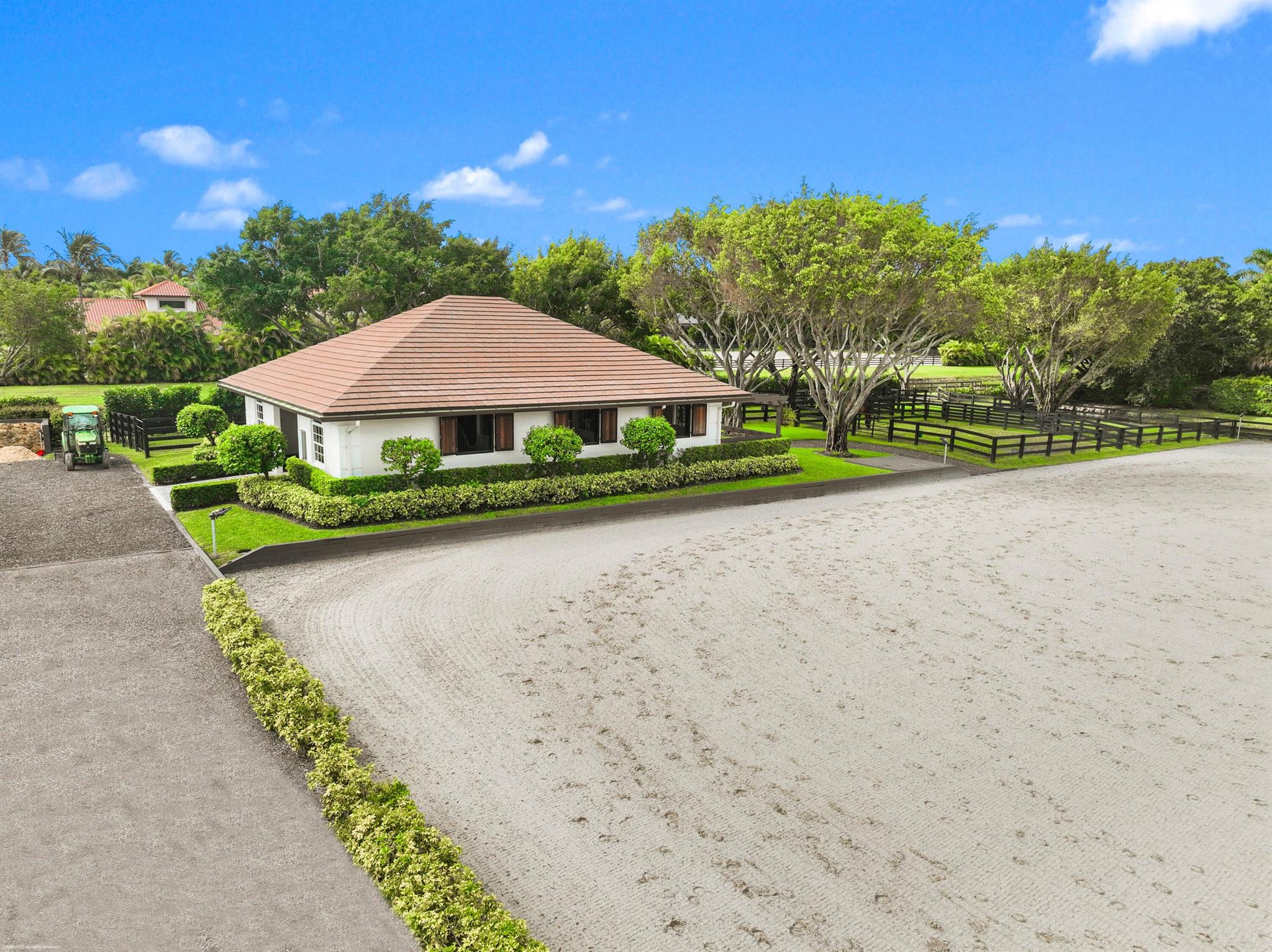 PADDOCK PARK 2 OF WELLING - Residential