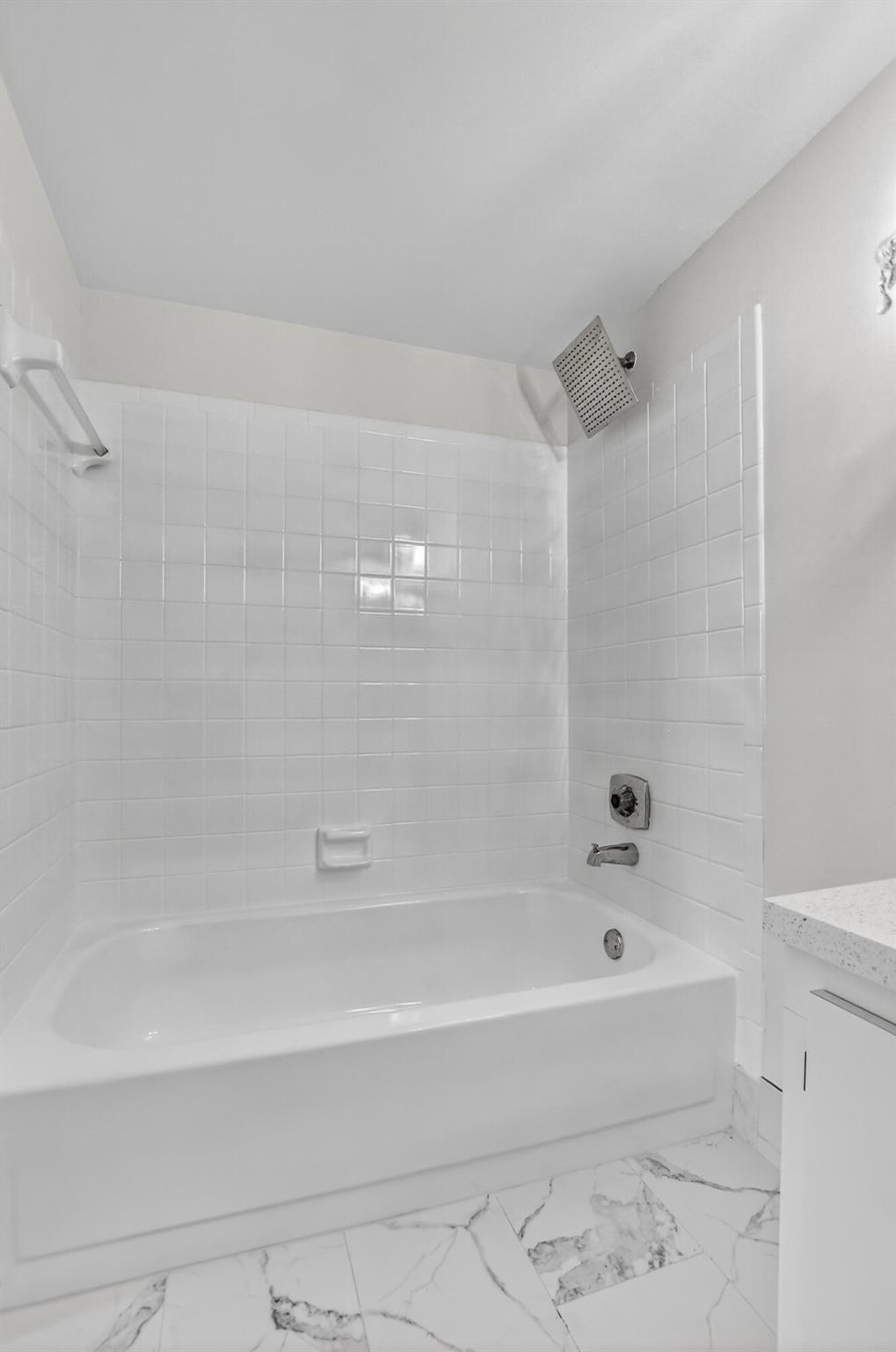 PINES OF BOCA BARWOOD CON - Residential