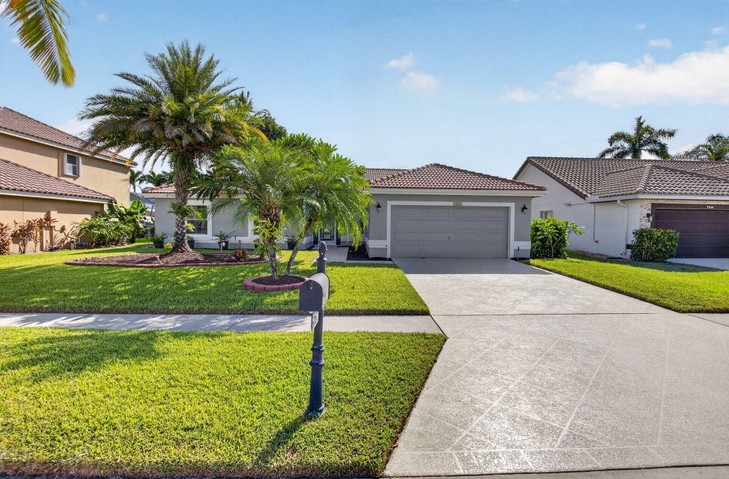 Photo of 5756 Descartes Circle, Boynton Beach, FL 33472 (MLS # B26068959)