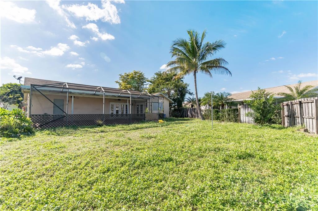 SANDALFOOT COVE SEC 9 - Residential