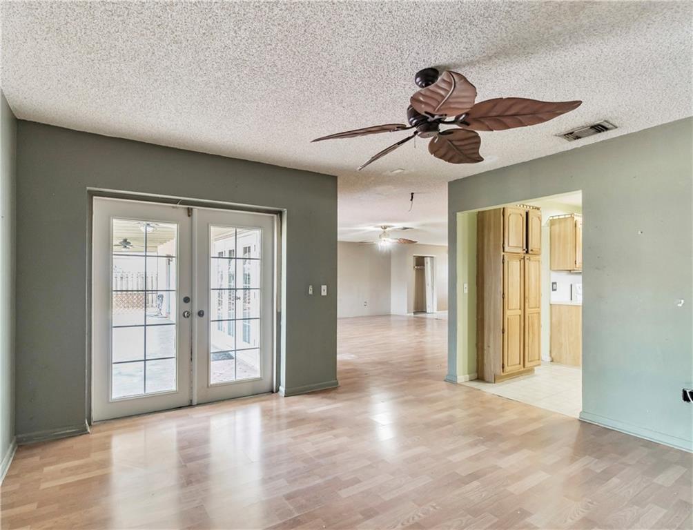SANDALFOOT COVE SEC 9 - Residential