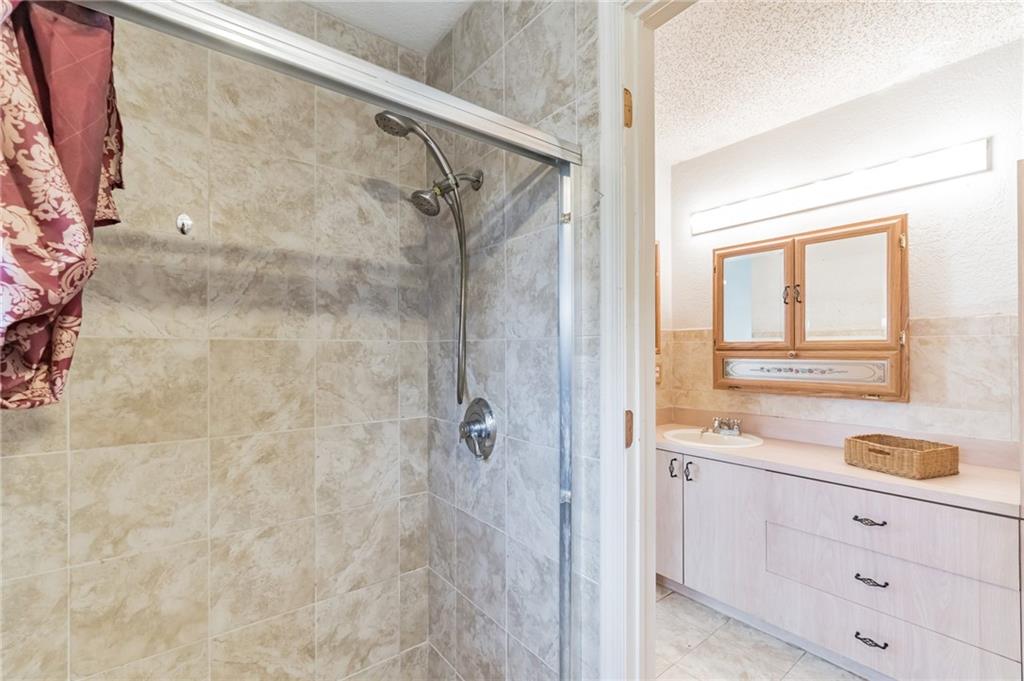 SANDALFOOT COVE SEC 9 - Residential